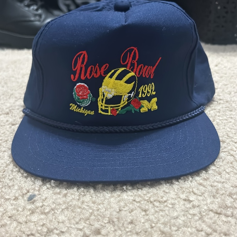 Vintage 1992 Michigan Wolverines Rose Bowl Hat View 4